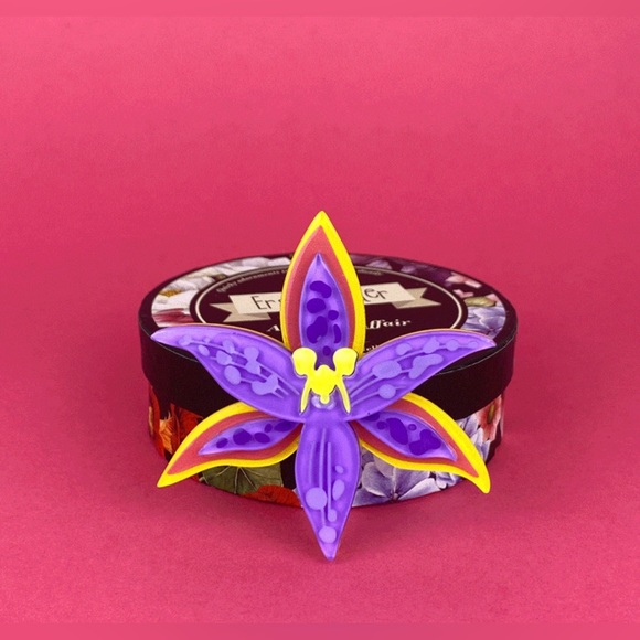 Erstwilder Queen of Sheba Floral Affair Brooch, NIB/NWT - Picture 1 of 4